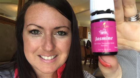 Jasmine Essential Oil 10 Tips in 2 Minutes .